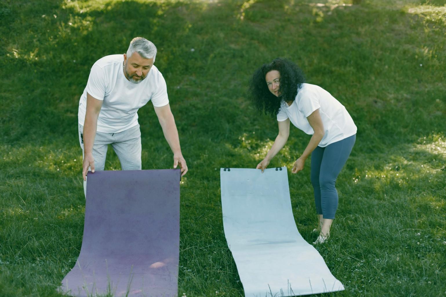 Praktische Meditationssitzung mit Anleitung in angenehmer Gruppenatmosphäre